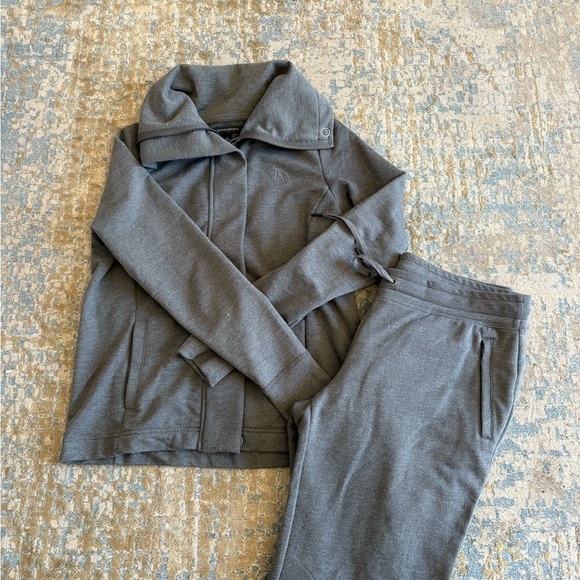 Banana Republic Tops - Banana Republic Gray Sweatshirt & Hoodie Set